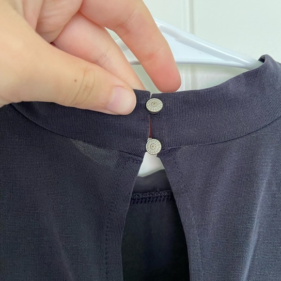 EUC | American Eagle women’s soft & sexy sueded‎ high neck tank top — XS - Picture 6 of 6